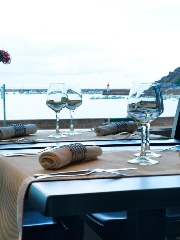 Hotel De La Plage Erquy Dış mekan fotoğraf