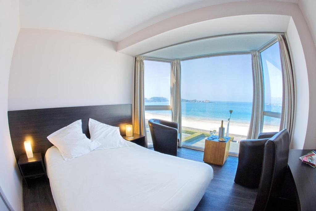 Hotel De La Plage Erquy Oda fotoğraf
